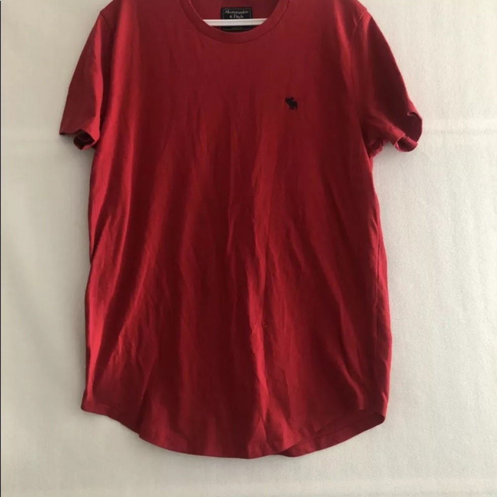 Red cotton short sleeve shirt